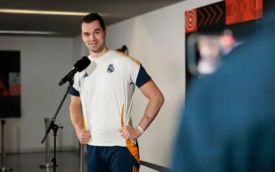 Mario Hezonja scherza con la stampa in Copa del Rey 2025