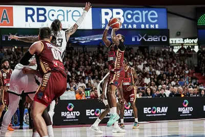RJ Cole super protagonista ieri