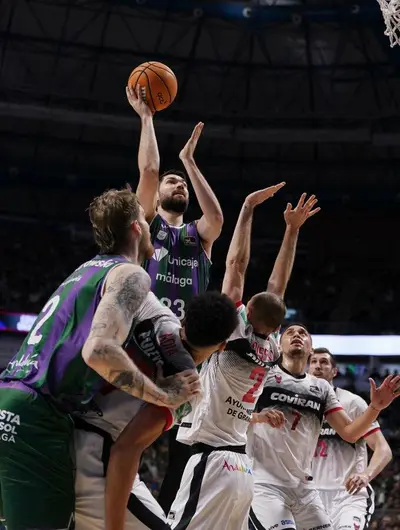Tillie, Malaga al tiro contro Granada