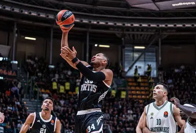 Karim Jallow in azione contro il Panathinaikos