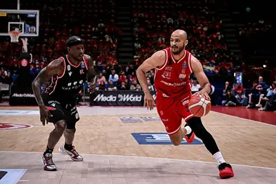 Shields Olimpia Milano