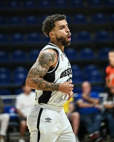 Scottie Wilbekin in azione con il Besiktas