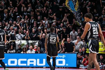 Daniel Hackett in azione con la Virtus