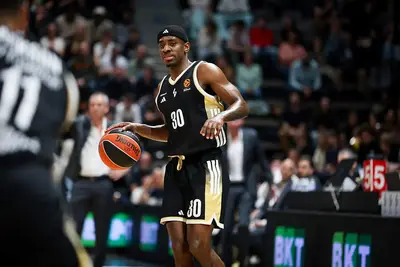 Glynn Watson firma con la Reyer