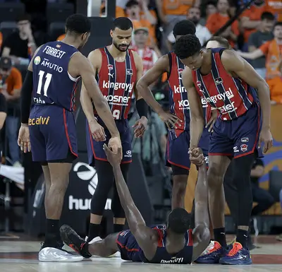 Il Baskonia vince una gara chiave a Valencia