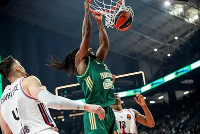 Kenneth Faried, dal Pana al Baskonia