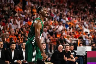 Nigel Hayes-Davis, canestro vincente da campione in gara 2