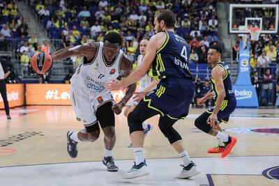 Kabengele show a Istanbul contro il Fenerbahce