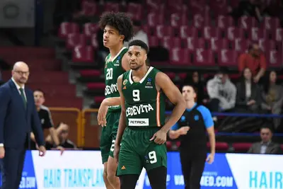 Brynton Lemar in azione