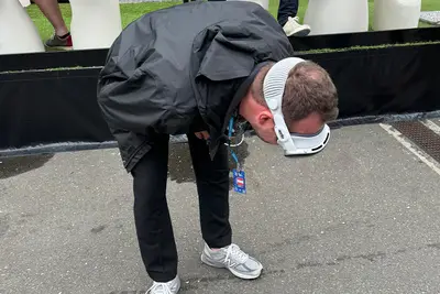 Tramite un visore per realtà aumentata abbiamo dato un'occhiata alla moto che Aprilia svelerà a Misano.