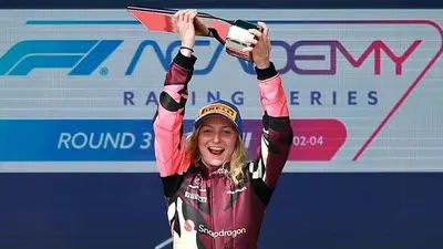 La pilota Mercedes vince l'unica gara disputata sul circuito di Miami, e si avvicina alla vetta della classifica