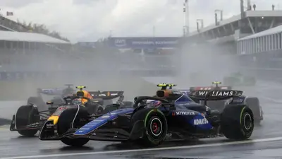 Logan Sargeant nelle prime fasi di gara a Montreal