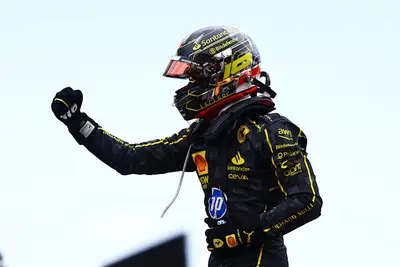 Leclerc trionfa a Monza: è il secondo successo stagionale.