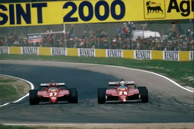 Villeneuve Pironi Imola 1982 / Credits: Wikipedia (https://it.wikipedia.org/wiki/File:Gp_Imola_1982.jpg)