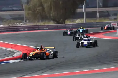 Il pilota Prema conquista la sua prima vittoria nella categoria, mentre Bondarev rimane leader della classifica generale