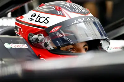 Terza pole dell'anno per Mitch Evans, che porta a 9 i punti di ritardo su Cassidy.