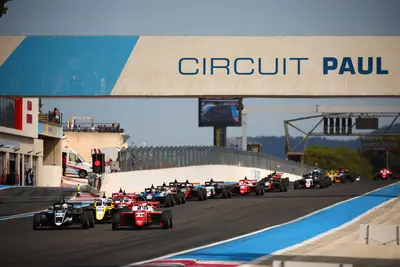 Primo appuntamento del campionato, con il pilota brasiliano Gabriel Gomez protagonista accanto a Nakamura-Berta e Wheldon