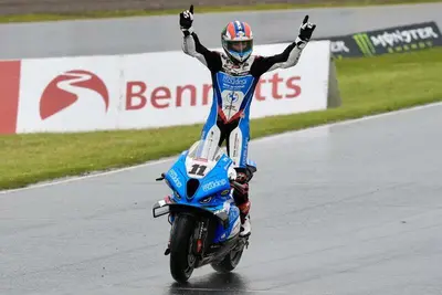 Credits: Bennetts British Superbike