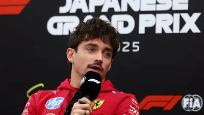 Charles Leclerc durante la Press Conference a Suzuka