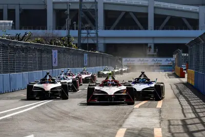 La partenza dell'E-Prix di Tokyo. © FIA Formula E