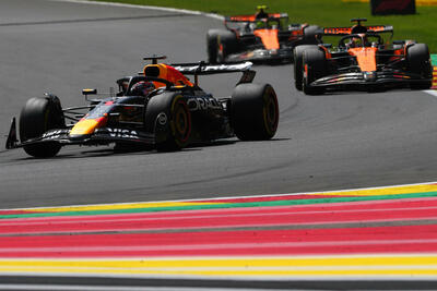 Max Verstappen davanti a Piastri e Norris