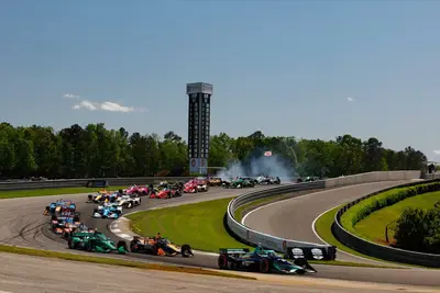 La partenza del Children's of Alabama Indy Grand Prix del 2023
