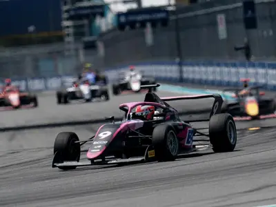 Abbi Pulling, dominatrice del weekend di Miami della F1 Academy. © Rodin Motorsport