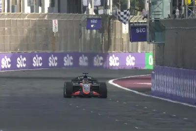 Enzo Fittipaldi, vincitore della Feature Race della F2 a Jeddah. © FIA F2