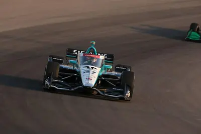 Kyle Kirkwood vincitore a St. Louis