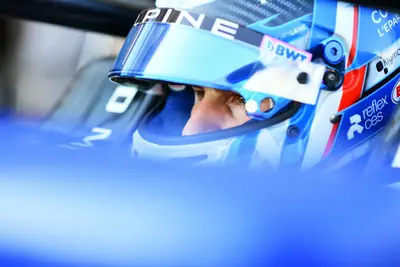 © FIA F2