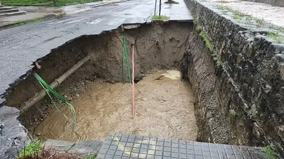 La voragine apertasi davanti alla scuola dello Spirito Santo