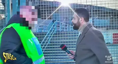 Michele Macrì parla con lo steward condannato