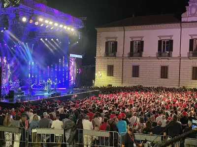 Il palco dello show di Radio 2