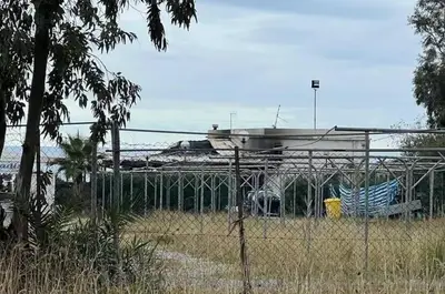 Stabilimento balneare in fiamme a Scalea