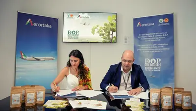 Accordo tra Anna Garofalo Consorzio Fichi Cosenza DOP e Gaetano Intrieri AD Aeroitalia