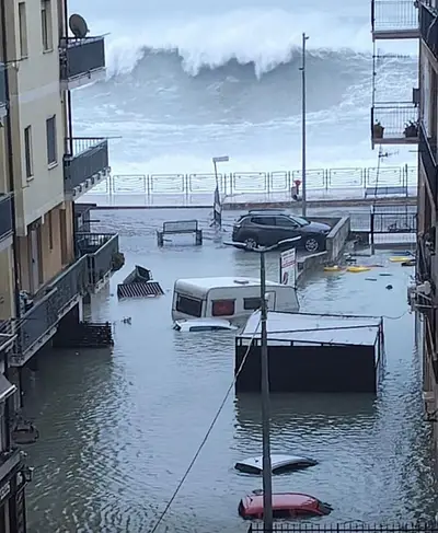 Il maltempo a Catanzaro Lido