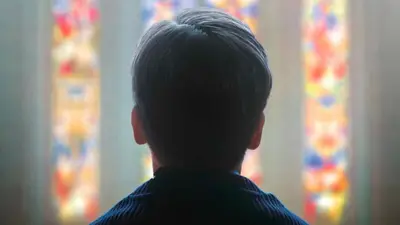 Il sacerdote si è macchiato di un orrore indicibile