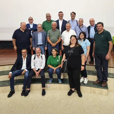 Foto di gruppo in formato quadrato