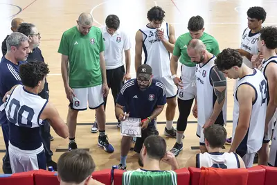 I ragazzi attorno al coach
