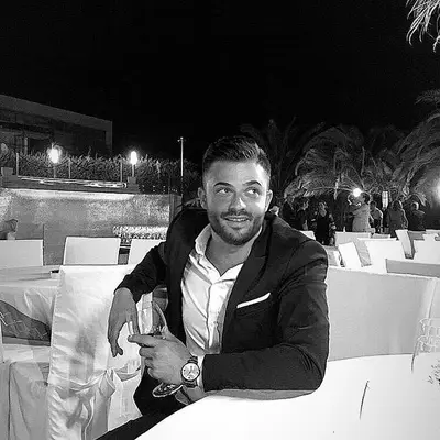 Carlo Rago in una foto pubblicata sul suo profilo Facebook