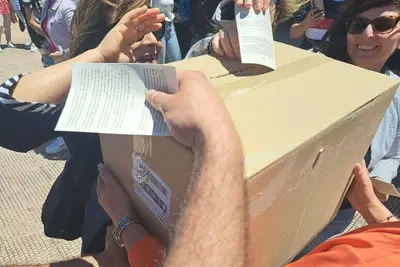 Schede elettorali depositate nell'apposito contenitore