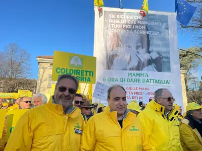 regole più rigide sui cibi di laboratorio