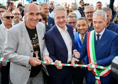 Il taglio del nastro