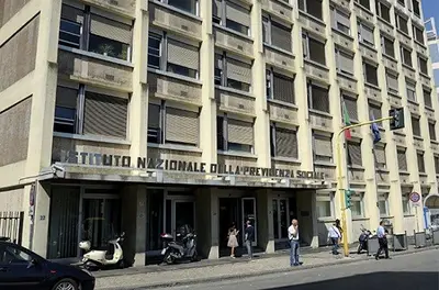 La sede Inps a Cosenza