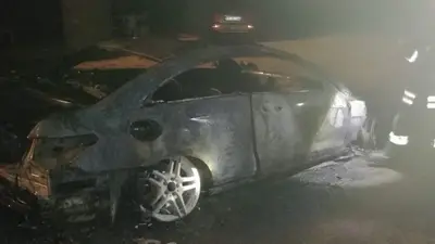 Auto incendiata a Corigliano