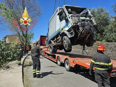 Incidente intervento vigili del fuoco