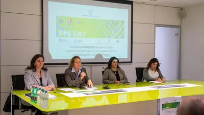 Studenti in visita al frantoio La Molazza