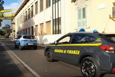 Auto Guardia Finanza