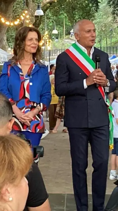 Il sindaco di Cosenza Franz Caruso e la prefetta