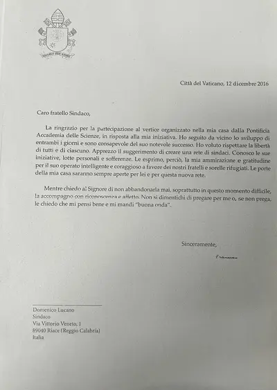 Papa Bergoglio e la lettera a Mimmo Lucano